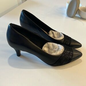 Clark’s Collection Black Kitten Heels